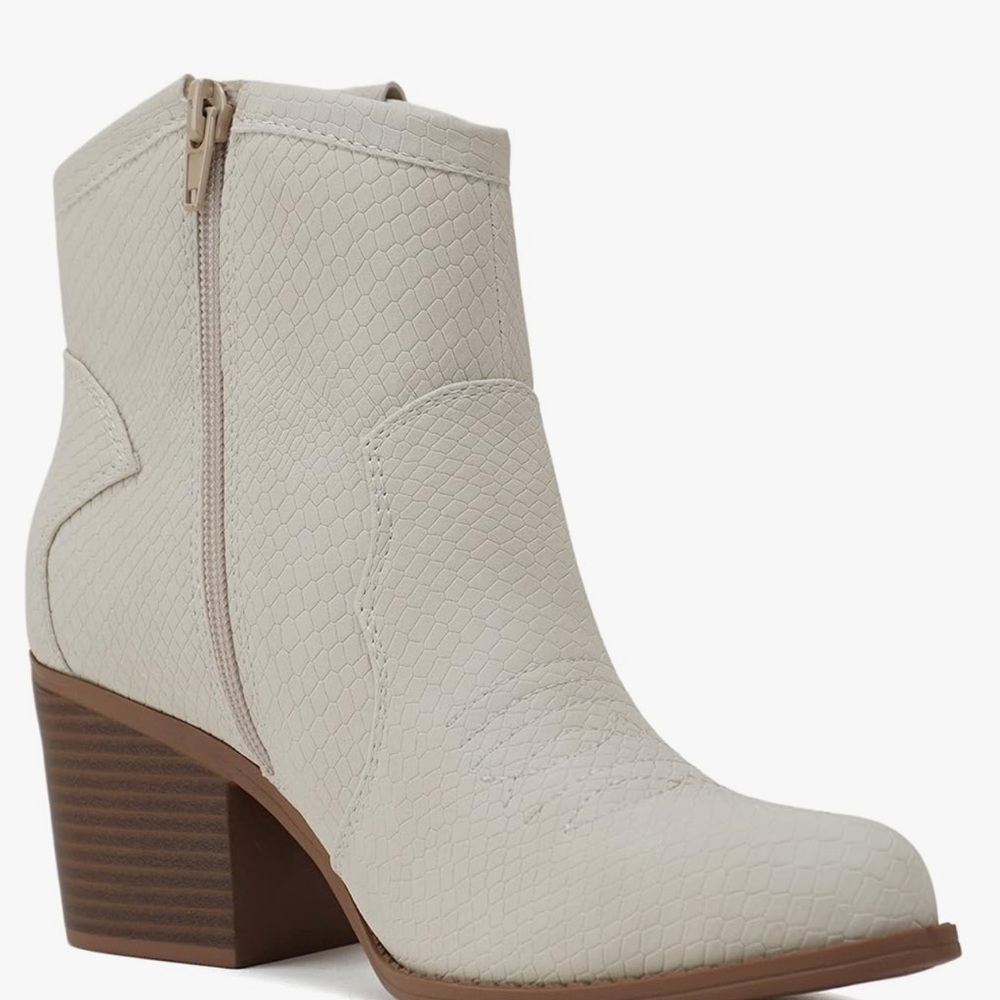 SODA teller western pointed toe shoes